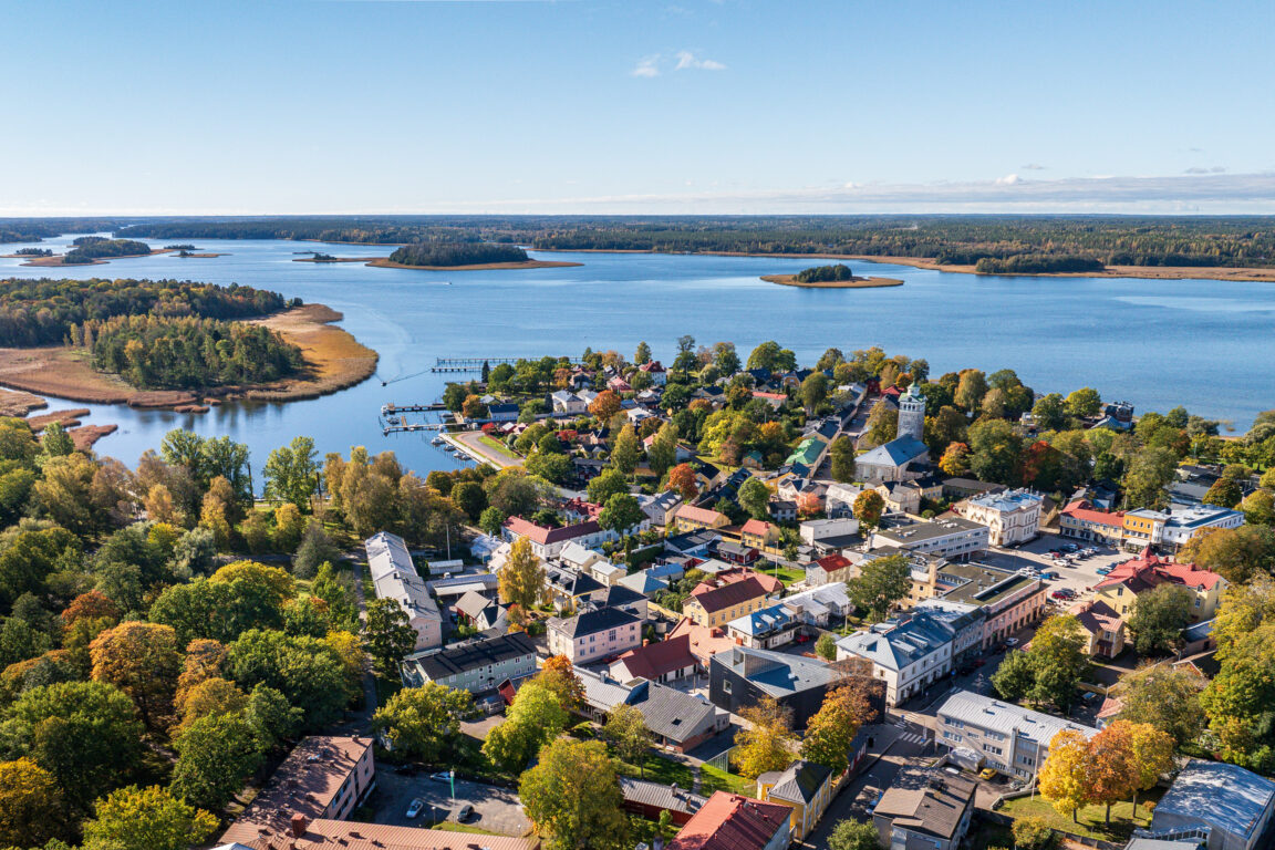 Ilmakuva Tammisaaresta ja Chapesta