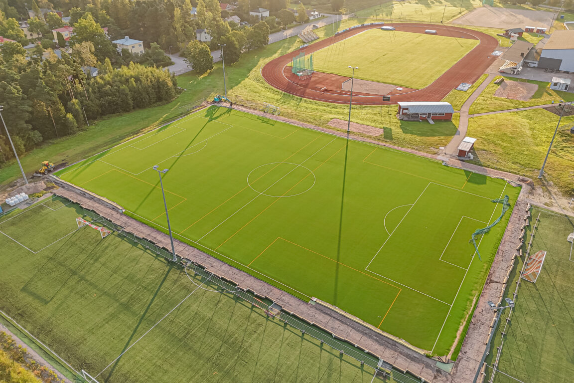 Karis konstgräsplan _Karjaan tekonurmikenttä