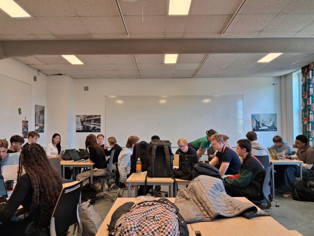Työskentelyä Mysen Videregående Skolessa